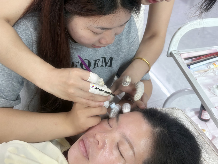 廣西紋眉操作：紋眉脫痂后為什么不上色？